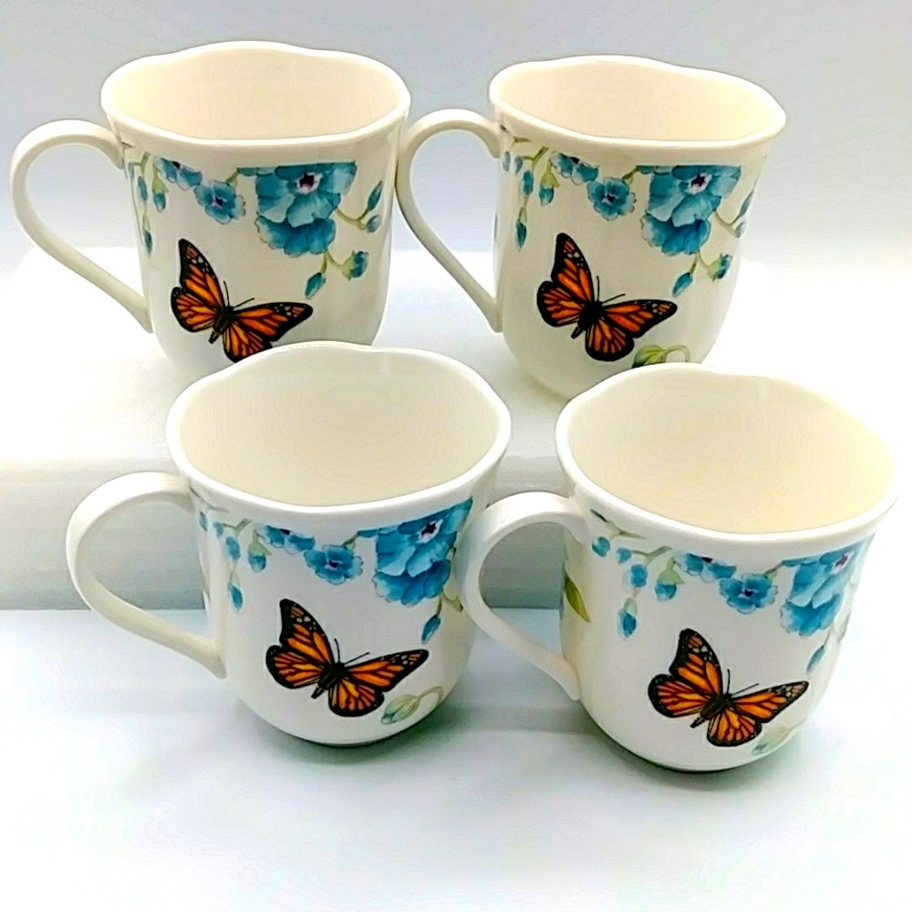 Set of 4 LENOX Butterfly Meadow Mugs. Blue Poppy Pattern.